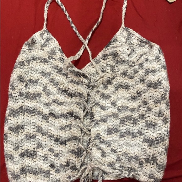 CROCHET TOP - Picture 3 of 3